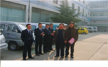 襄垣尹老板與鄭州超前漆共創(chuàng)輝煌！